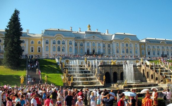 Как добраться до Петергофа