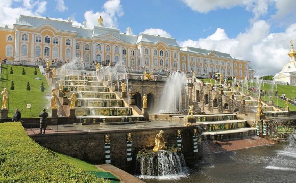 Фото: Петергоф - ансамбль